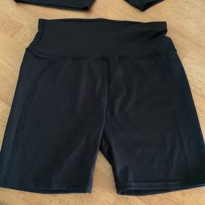 Real Essential Workout/Bike Short Size XL